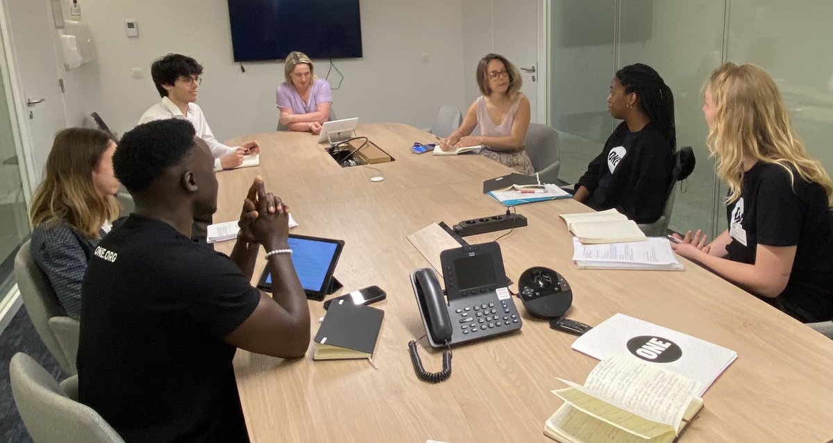 ONEinEU (@oneineu) on Twitter photo We had an inspiring conversation with <a href="/MurielleL69320/">Murielle Laurent</a>, who reassured ONE’s Youth Ambassadors that their message is being heard. She committed to carrying it forward within <a href="/TheProgressives/">S&D Group</a> and signed our card urging the <a href="/EU_Commission/">European Commission</a> to support <a href="/gavi/">Gavi, the Vaccine Alliance</a> and the <a href="/GlobalFund/">The Global Fund</a> ! 👏🏼 We had an inspiring conversation with <a href="/MurielleL69320/">Murielle Laurent</a>, who reassured ONE’s Youth Ambassadors that their message is being heard. She committed to carrying it forward within <a href="/TheProgressives/">S&D Group</a> and signed our card urging the <a href="/EU_Commission/">European Commission</a> to support <a href="/gavi/">Gavi, the Vaccine Alliance</a> and the <a href="/GlobalFund/">The Global Fund</a> ! 👏🏼