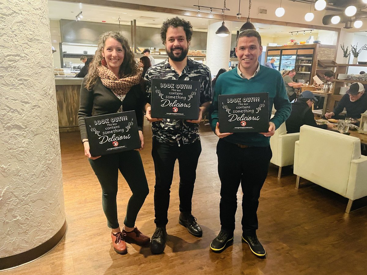 ☕ El pasado 26 de abril, el Capítulo #ECUSA_Midwest celebró en Chicago el evento de networking II Café a la Española, con el objetivo de dar a conocer nuestra misión y seguir creciendo como comunidad científica en EE.UU.

Gracias a tod@s l@s asistentes y, en especial, a  Ylenia