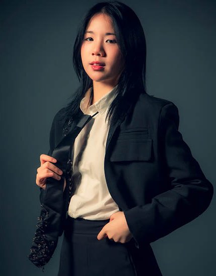 HallOfFameFB's tweet image. ( 📰 ) 250514 | #TheStandardPop

“หนูเคยโดนต่อว่าแรงๆ ในโซเชียลเหมือนกัน แต่ตอนนี้หนูไม่ใส่ใจแล้ว เพราะหนูรู้ดีว่าสิ่งที่เขาพูดไม่ใช่เรื่องจริง เราไม่ควรเสียเวลาไปกับอะไรแบบนั้นค่ะ”

ฉบับเต็ม : thestandard.co/bnk48-rumor-si…

#FameBNK48 #BNK48