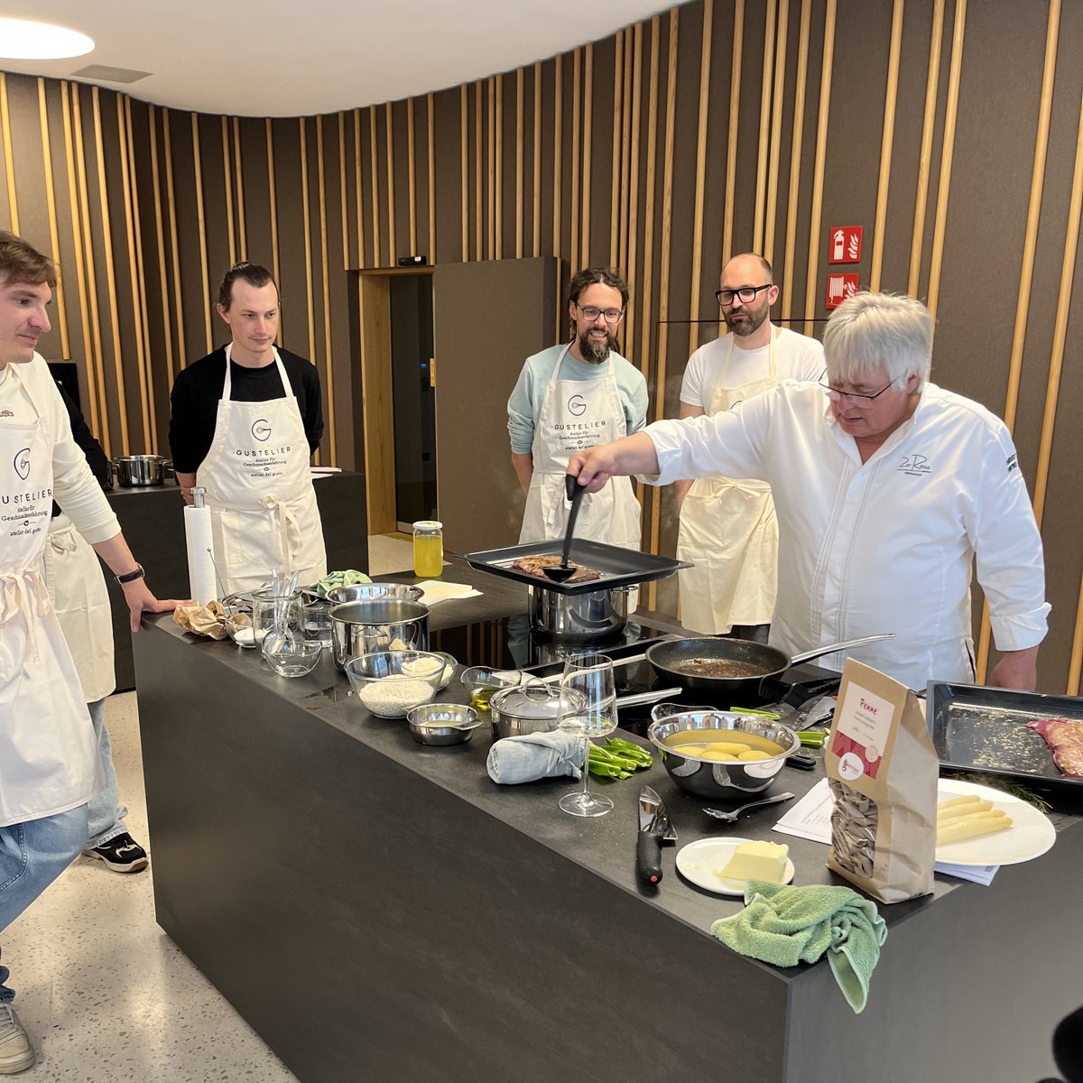 AboutBits tweet media