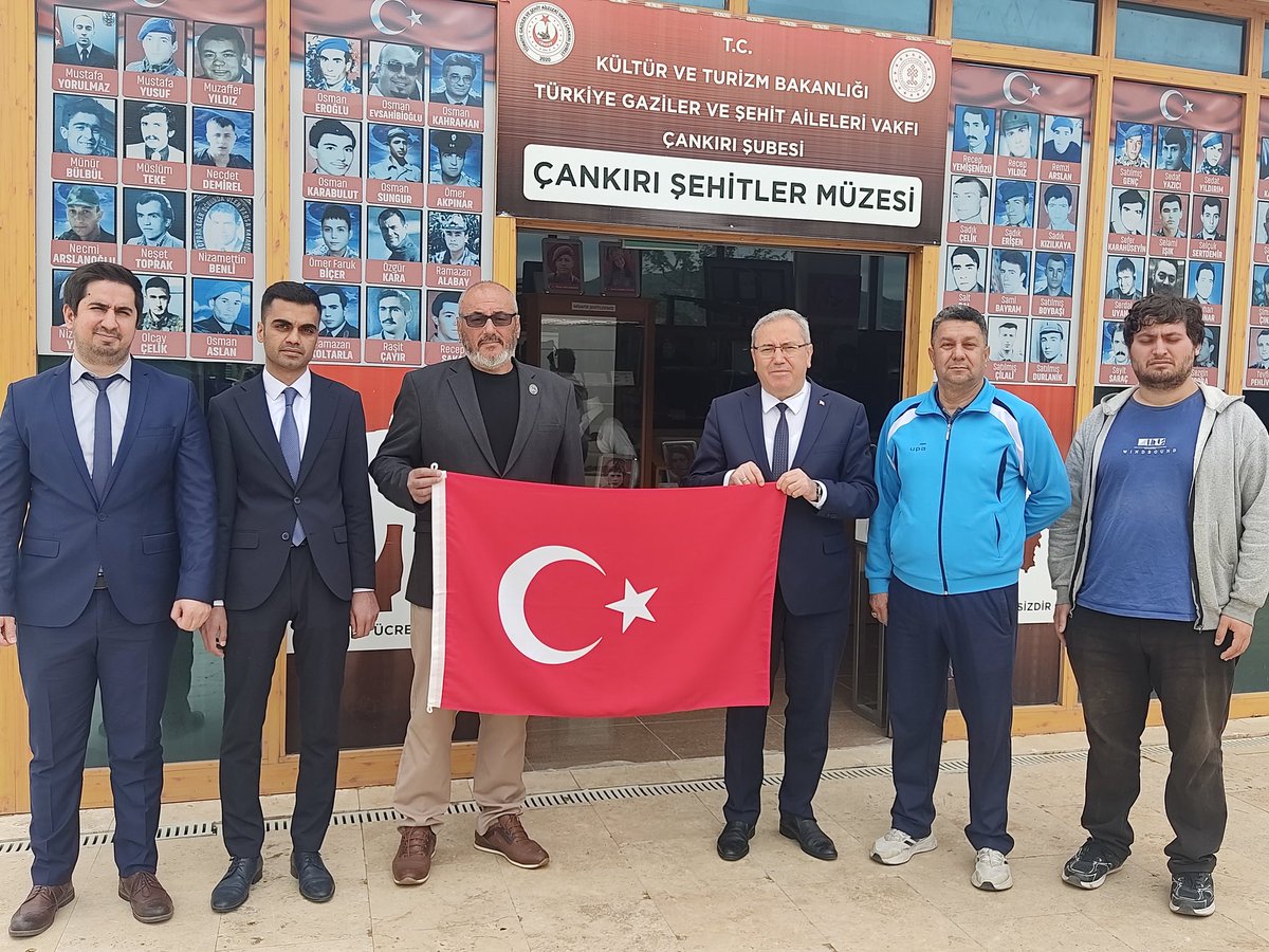 TÜGŞAV ÇANKIRI (@gaziler_ve) on Twitter photo SGK İl Müdürümüz Sn. Mustafa Yılmaz ve personelleri Vakıf şubemizi ve Şehitler Müzesi'ni ziyaret ettiler.
Nazik ziyaretleri için teşekkür ederiz
<a href="/GazilerVakfi/">TÜGŞAV</a> <a href="/lokman_aylar/">Gazi Lokman Aylar</a> <a href="/kasimpekacar/">Kasım PEKACAR</a> <a href="/firattasolar/">M. Fırat Taşolar</a> <a href="/ismailhakkiesen/">İsmail Hakkı Esen</a> <a href="/drpelinyilik/">Doç.Dr. Pelin Yılık</a> <a href="/akbasogluemin/">Av. M.Emin AKBAŞOĞLU 🇹🇷</a> <a href="/maarif_gazi/">m. arif</a> <a href="/CankiriSGK/">Çankırı SGK İl Müdürlüğü</a> SGK İl Müdürümüz Sn. Mustafa Yılmaz ve personelleri Vakıf şubemizi ve Şehitler Müzesi'ni ziyaret ettiler.
Nazik ziyaretleri için teşekkür ederiz
<a href="/GazilerVakfi/">TÜGŞAV</a> <a href="/lokman_aylar/">Gazi Lokman Aylar</a> <a href="/kasimpekacar/">Kasım PEKACAR</a> <a href="/firattasolar/">M. Fırat Taşolar</a> <a href="/ismailhakkiesen/">İsmail Hakkı Esen</a> <a href="/drpelinyilik/">Doç.Dr. Pelin Yılık</a> <a href="/akbasogluemin/">Av. M.Emin AKBAŞOĞLU 🇹🇷</a> <a href="/maarif_gazi/">m. arif</a> <a href="/CankiriSGK/">Çankırı SGK İl Müdürlüğü</a>