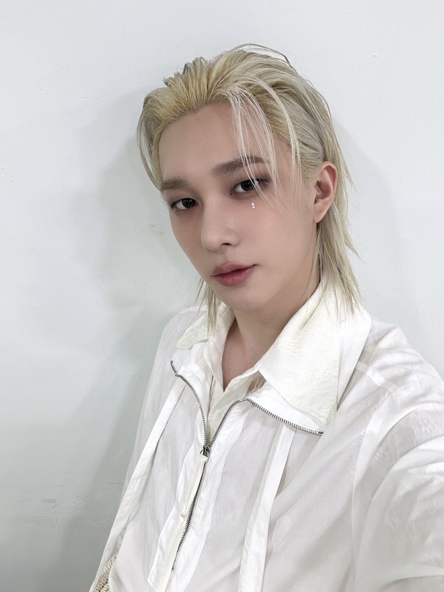 P1Harmony tweet media