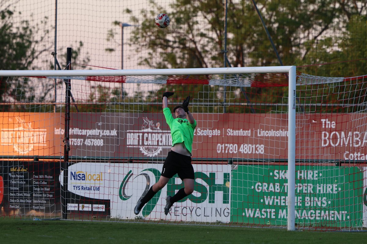 Stamford AFC Young Daniels (@theyoungdaniels) on Twitter photo Some of the fantastic pictures taken by club photographer <a href="/Robgasman/">Rob O’Brien</a> of our youth team's Jaymann Shield fixture against Wellingborough Whitworth at the Zeeco on Monday night.
#grassrootsfootball #youthfootball #nonleague #pathway Some of the fantastic pictures taken by club photographer <a href="/Robgasman/">Rob O’Brien</a> of our youth team's Jaymann Shield fixture against Wellingborough Whitworth at the Zeeco on Monday night.
#grassrootsfootball #youthfootball #nonleague #pathway