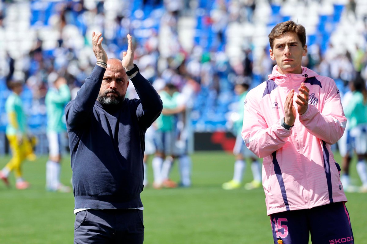 A les 13h, per <a href="/esport3/">Esport3</a>, amb <a href="/Jordi_Sanuy/">Jordi Sanuy Bassa</a> 

🎙️⚽️Hansi Flick i Manolo González en la prèvia del derbi Espanyol-Barça de demà
🗣️Última hora Madrid-Mallorca - <a href="/sebasguim/">Sebas Guim</a> 
🍿Tertúlia: <a href="/mjhostalrich/">María José Hostalric</a>, <a href="/Rulo_Fuentes_/">Raul Fuentes</a> i <a href="/danisenabre/">Dani Senabre</a> 

3cat.cat/3cat/directes/