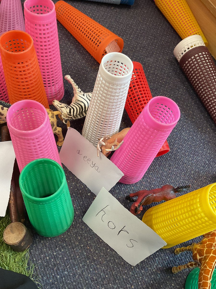 EYFSStMargaret1's tweet image. Inspired by our key text, Dear Zoo, some of our children have set up their very own zoo this morning. They’ve even labelled the enclosures! #EYFS #qualitytexts #smallworld #eyfswriting #eyfsprovision @EYTagteam