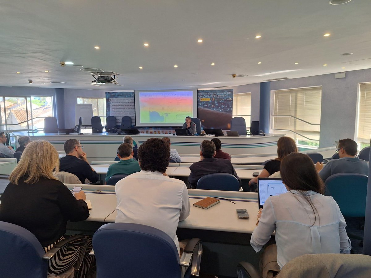 Esri_Spain's tweet image. 💧🌍 Hoy en la Mesa de Expertos de Agua del Sur, compartimos cómo #UtilityNetwork y #GIS transforman la gestión hídrica en Andalucía. El debate con Aljarafesa, EMACSA, EMASA y APEMSA refuerza la apuesta por la innovación y la sostenibilidad en el ciclo del agua @ASA_Andalucia