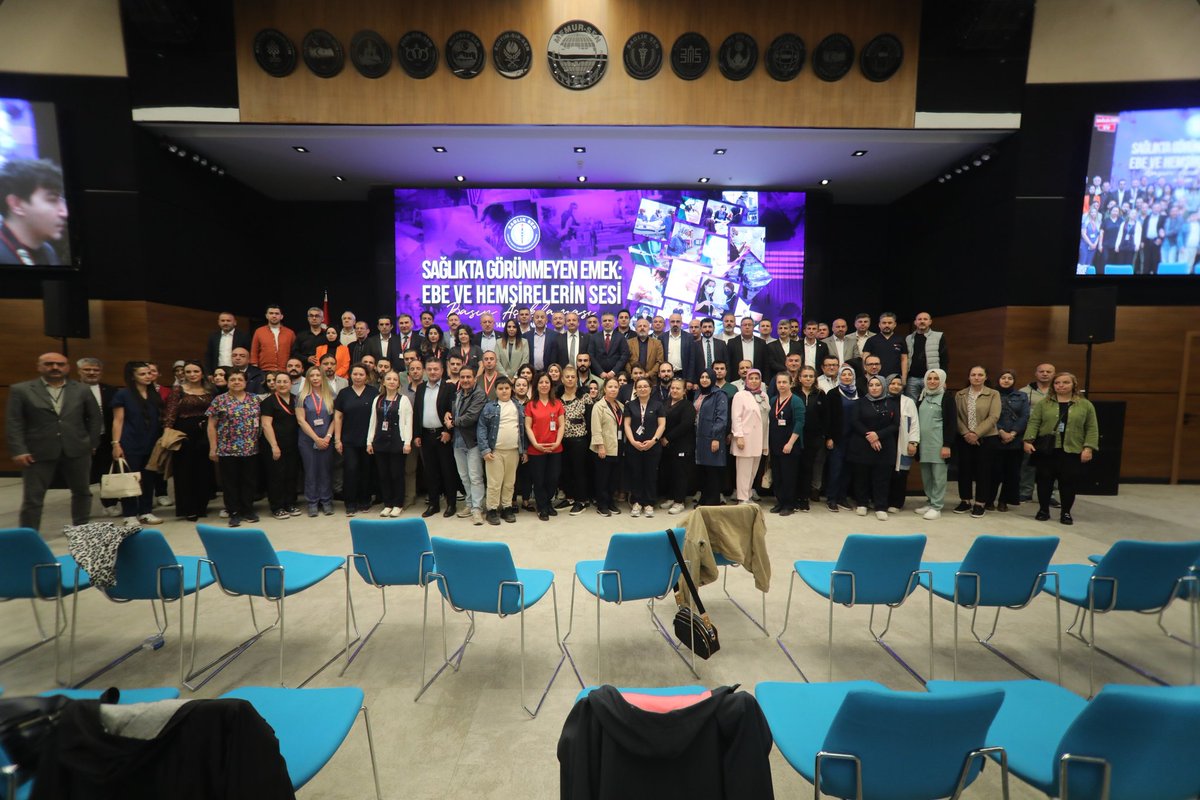 “Ebenin Sesine Kulak Verin, Hemşirenin Emeğini Görün”

Hemşireler Haftası ve Ebeler Günü dolayısıyla basın açıklaması gerçekleştiren Sağlık-Sen Genel Başkanı Mahmut Faruk Doğan, Sağlık Bakanlığı ve YÖK başta olmak üzere tüm yetkililere seslenerek, “Ebenin sesine kulak verin.