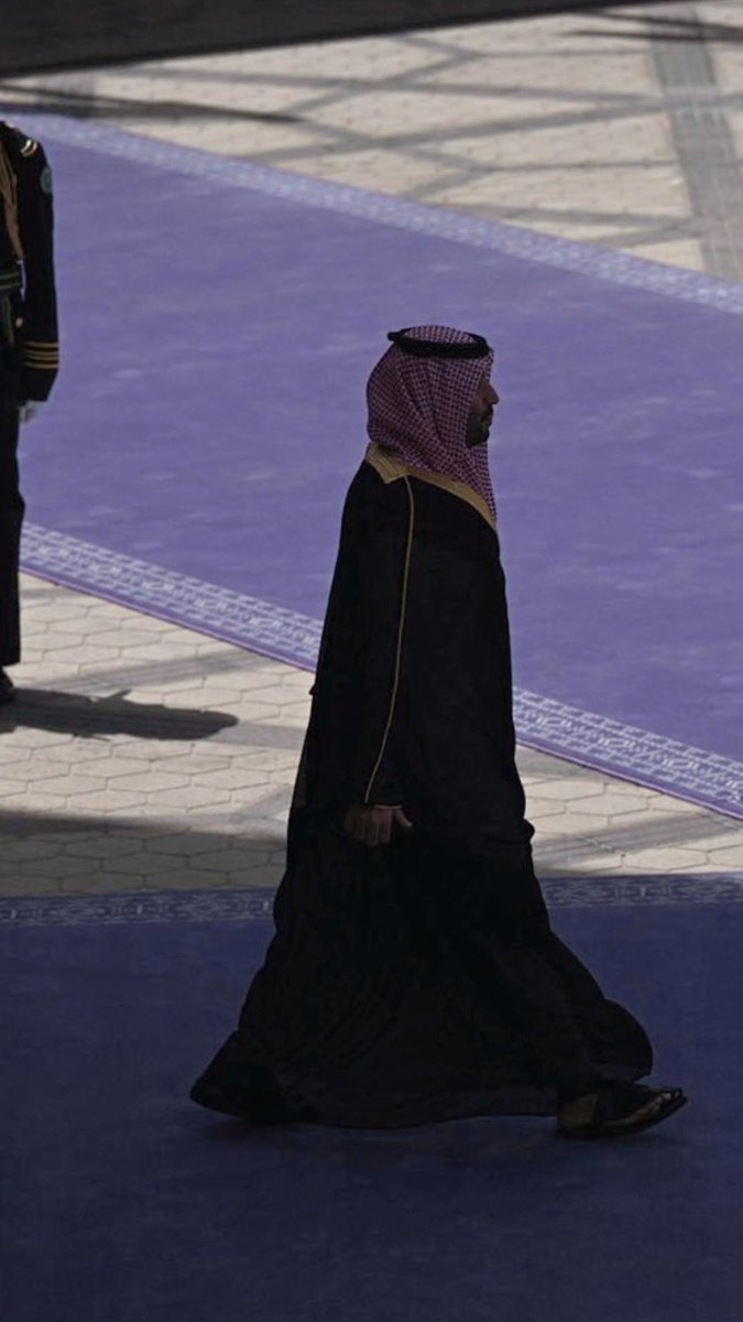 ليلى حكمي • tweet media