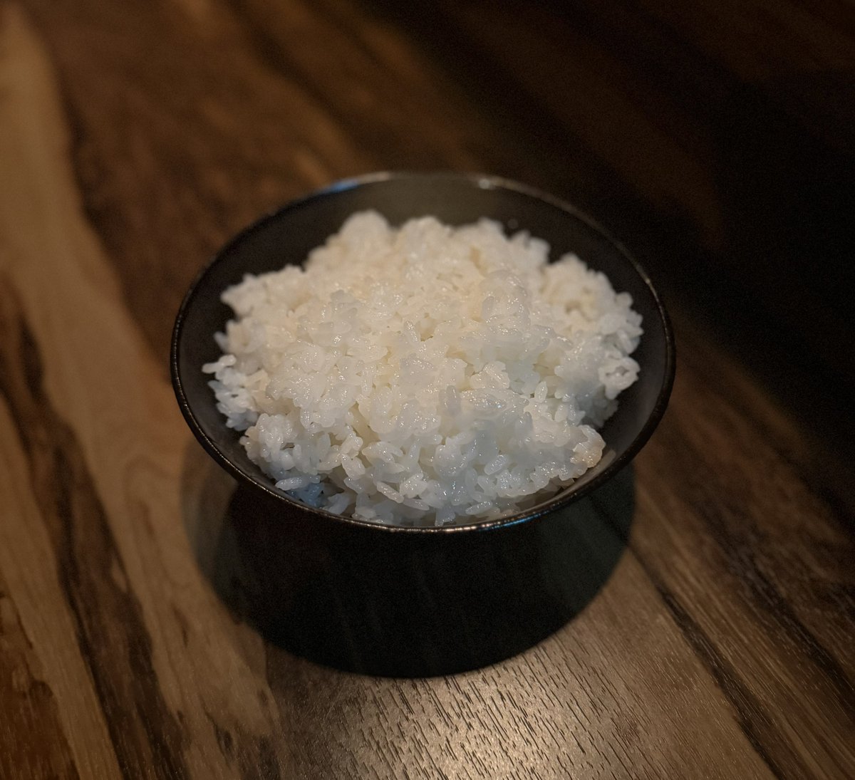 BARTHEGYO's tweet image. BAR THE GYOの白米は
青森県産『はれわたり』を使用

餃子とライス。