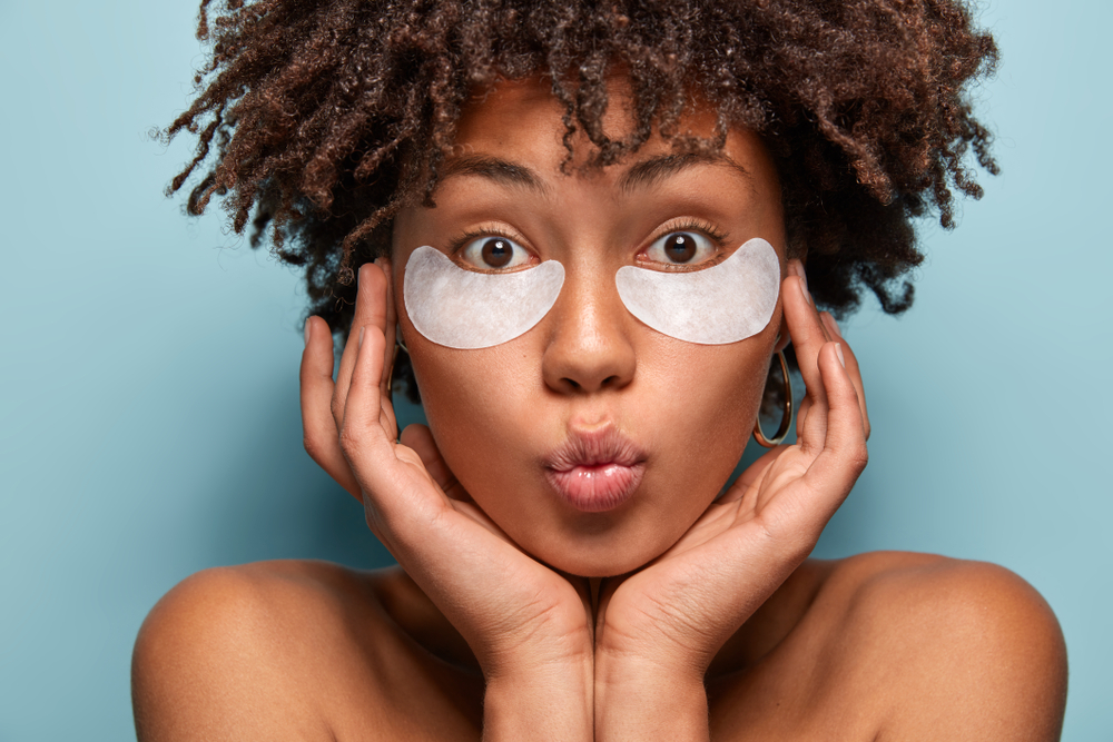 Traceyeedmonds's tweet image. Tricks to Help with Eye Bags ow.ly/qu3A50Dprc7 #lookgood #beauty #alrightnow #alrighters