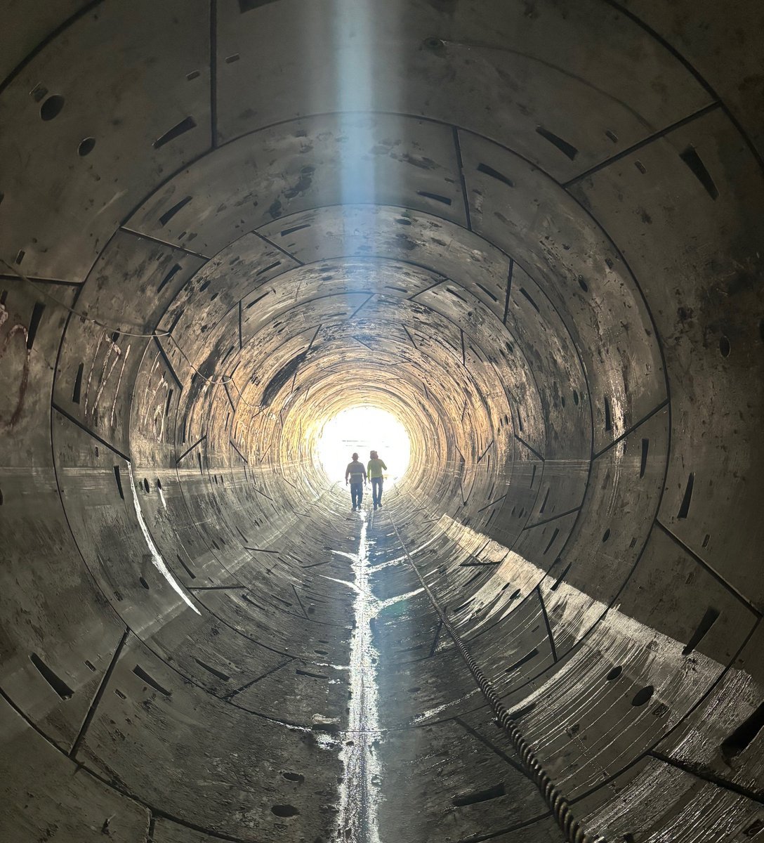 gorklon rust The Boring Company is in talks with federal officials to help cut costs on Amtrak’s Frederick Douglass Tunnel project, which has ballooned from $4 billion to $8.5 billion ⚫
<a href="/elonmusk/">Elon Musk</a>
🫶❤️