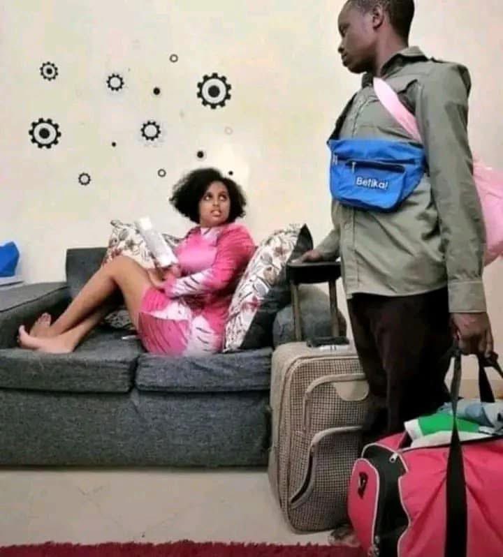 “Ngiyabuya Mastend’ ngisajika la e mall”.