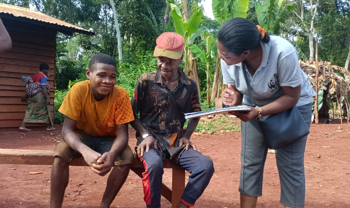 WWF joined ASBABUK (the Baka Association) on a sensitization campaign across the TRIDOM landscape. The goal? To raise awareness among Baka communities and ensure they are meaningfully involved in conservation efforts.