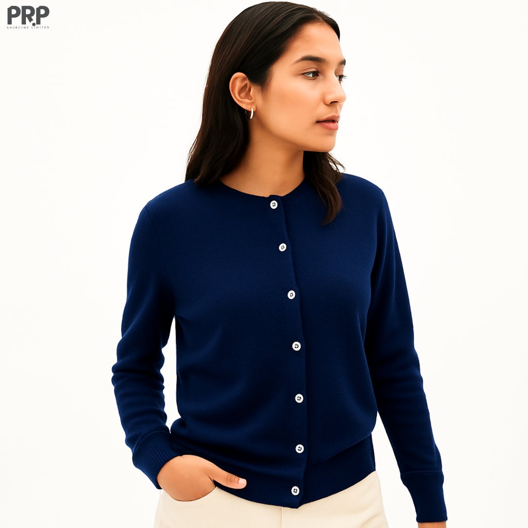 prpsourcing's tweet image. Effortless elegance in navy. Perfectly polished, always comfortable. 💙 #PRPSourcing #ModernBasics #FallStyle