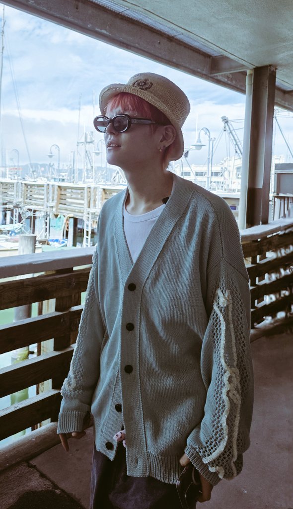 treasuremembers's tweet image. 요시형 생일축하해 おめでとう 🥰
오늘 형 먹고 싶은거 하고 싶은거 갖고 싶은거
말해 큰 맘 먹고 다 사줄게 (✌️)
올해는 작년 보다 더 아끼고 안아줄겡 
25년도 함께 홧팅해요 
만두즈 렛츠기릿 말랑말랑 🥟

#해피요시데이
#도영