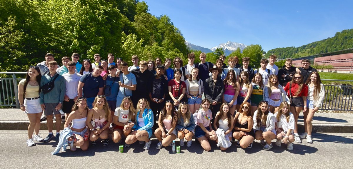 Our <a href="/colaiste/">Coláiste Chiaráin</a> TY students delved deep into history at Salzwelten Salzburg in Austria — exploring ancient tunnels and sliding through 7,000 years of salt mining heritage! #Salzwelten #TYTrip #AustriaAdventure

But first the obligatory GROUP PHOTO 📸