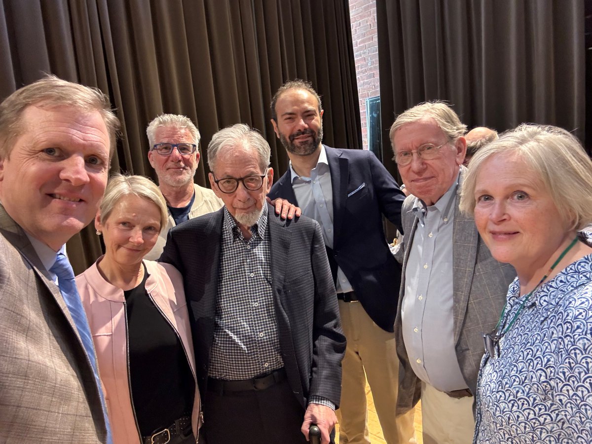 This past weekend, Osgoode faculty members joined in celebrating the 90th birthday of Professor Emeritus Harry Arthurs—former Dean of Osgoode Hall Law School, President Emeritus of York University, and one of Canada’s most influential legal scholars.