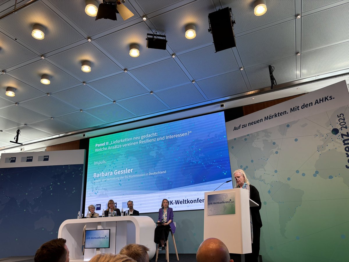 SaschaGenders's tweet image. AHK Weltkonferenz bei der #DIHK. Weltweites Netzwerk der #IHK-Organisation. Da sind wir für die @IHK_Mainfranken natürlich dabei. #ahk #worldwide