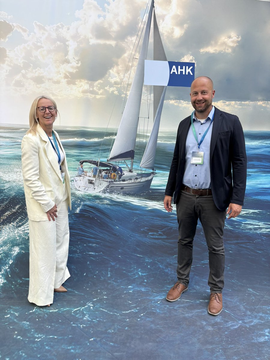 SaschaGenders's tweet image. AHK Weltkonferenz bei der #DIHK. Weltweites Netzwerk der #IHK-Organisation. Da sind wir für die @IHK_Mainfranken natürlich dabei. #ahk #worldwide