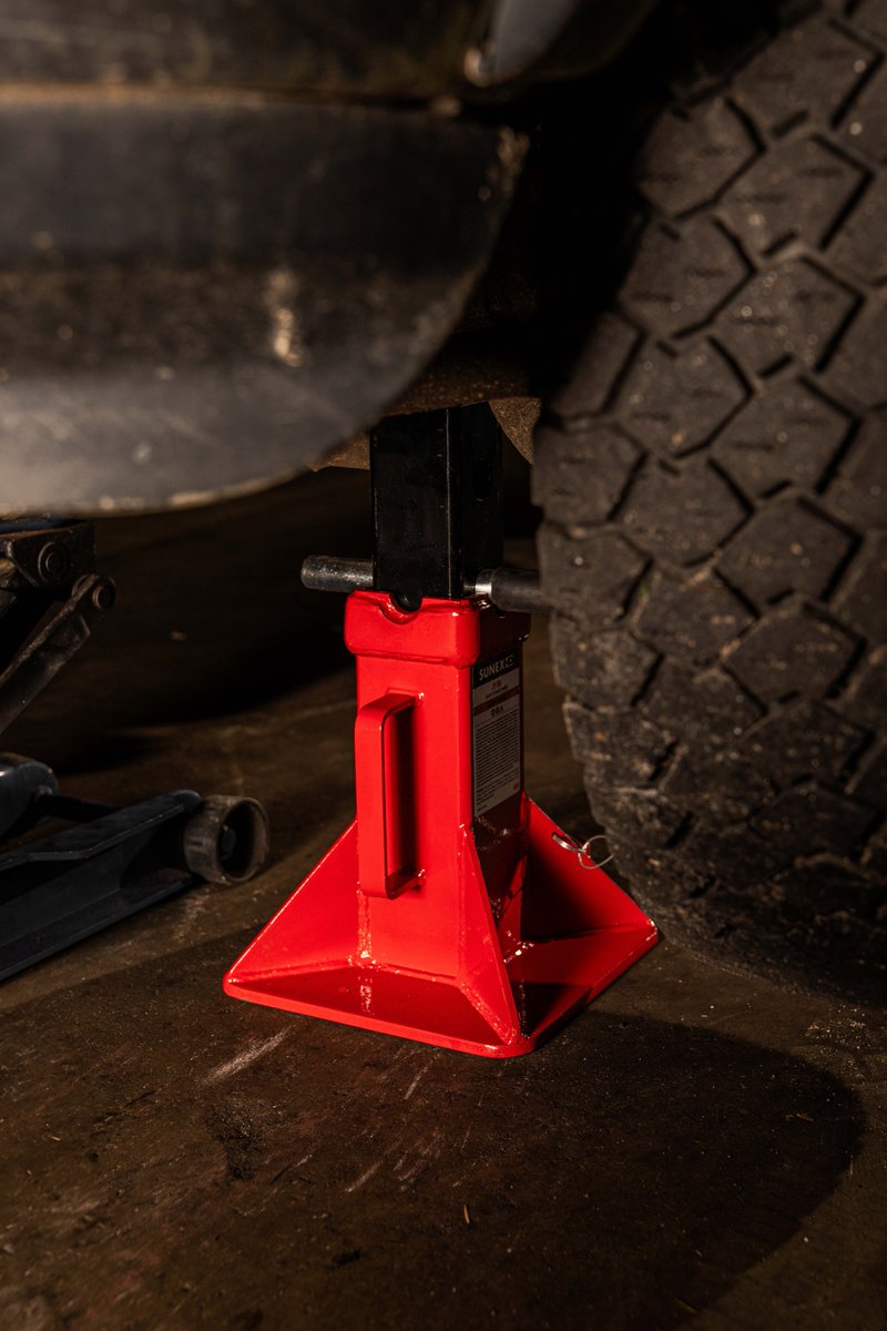 Serious strength you can trust. 🛠️💪 

The 1522A 22 Ton Pin Type Jack Stands are built with a heavy-duty four-leg steel base and high-strength support tube for maximum stability.

[1522A]

Shop Now: sunextools.com/products/22-to…