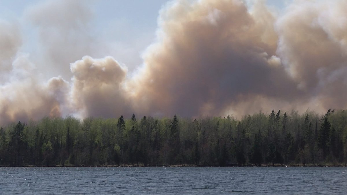 Laura Lee (@lauraleenews) on Twitter photo BREAKING: More than 35,000 acres burning in total from 3 wildfires in NE Minnesota. A new incident command team is taking over managing the Camp House and Jenkins Creek fire, calling the two fires the “Brimson Complex. #wildfires <a href="/NorthernNewsNow/">Northern News Now</a> BREAKING: More than 35,000 acres burning in total from 3 wildfires in NE Minnesota. A new incident command team is taking over managing the Camp House and Jenkins Creek fire, calling the two fires the “Brimson Complex. #wildfires <a href="/NorthernNewsNow/">Northern News Now</a>
