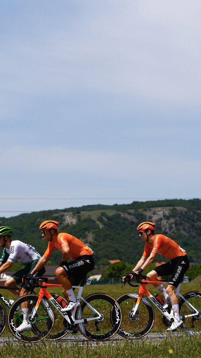 Euskaltel Euskadi Team (@euskaltelteam) on Twitter photo 🏁 Gaurko etapak amaituta #4JDD -n eta #TdH100
🇫🇷Dunkerken Danny van der Tuuk ihesaldian protagonista izan da eta Jon Aberasturi 7. postua lortu du sprintean.
🇭🇺 En Hungría Andoni Lopez de Abetxuko ha sido el mejor en meta.
📸 <a href="/SprintCycling/">SprintCycling</a> 🏁 Gaurko etapak amaituta #4JDD -n eta #TdH100
🇫🇷Dunkerken Danny van der Tuuk ihesaldian protagonista izan da eta Jon Aberasturi 7. postua lortu du sprintean.
🇭🇺 En Hungría Andoni Lopez de Abetxuko ha sido el mejor en meta.
📸 <a href="/SprintCycling/">SprintCycling</a>