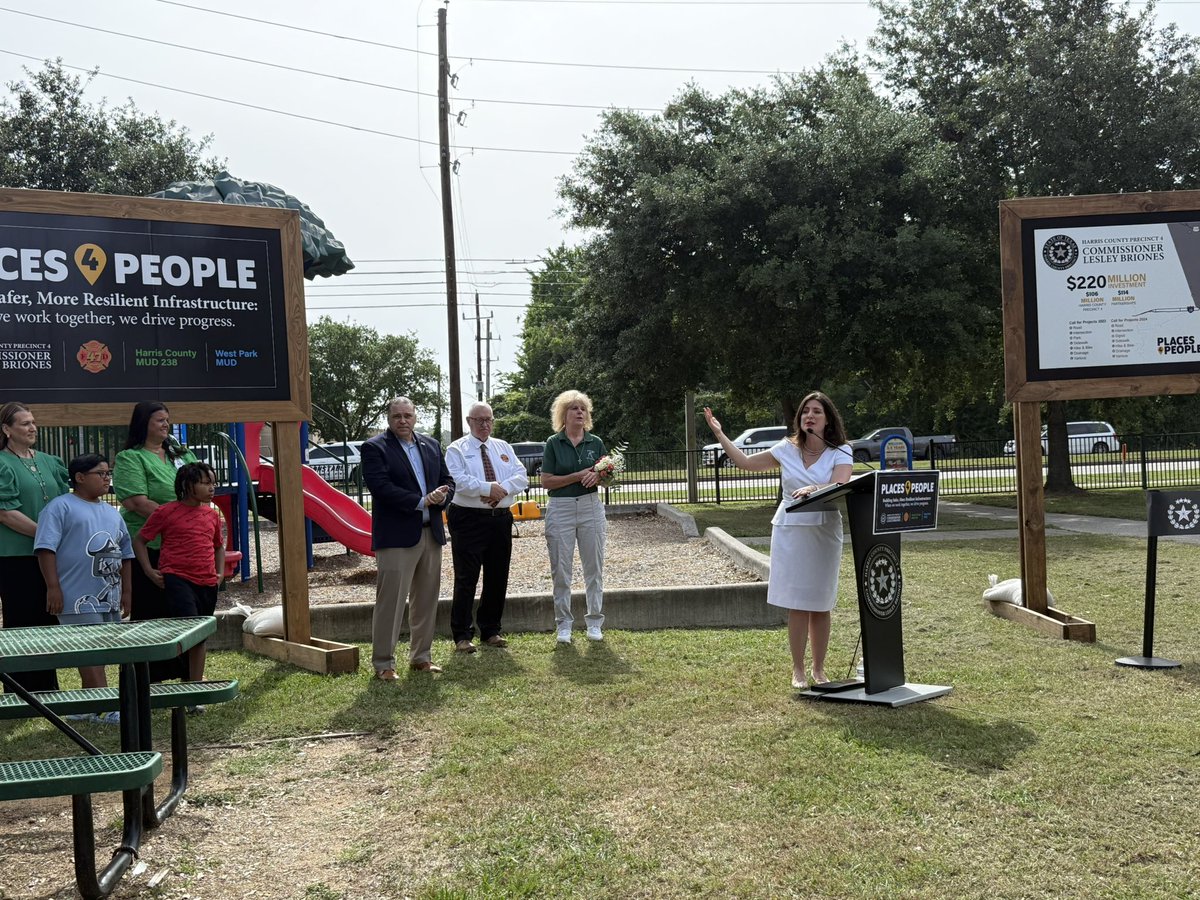 Emily Craig, Ed.D. (@emilyacraig) on Twitter photo Grateful to <a href="/HCP4__Briones/">Commissioner Lesley Briones</a> and all of the community partners, including our <a href="/katyisd/">Katy ISD</a> teams, for helping to put in almost 8 miles of sidewalks to support the community and students at <a href="/mcegators/">Mayde Creek Elem</a> & <a href="/MCJHGators/">Mayde Creek JH</a> 🐊💚 Grateful to <a href="/HCP4__Briones/">Commissioner Lesley Briones</a> and all of the community partners, including our <a href="/katyisd/">Katy ISD</a> teams, for helping to put in almost 8 miles of sidewalks to support the community and students at <a href="/mcegators/">Mayde Creek Elem</a> & <a href="/MCJHGators/">Mayde Creek JH</a> 🐊💚