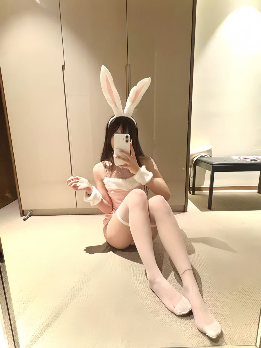 🌟#上海
🌟07/168/96/B
🌟纯欲天花板 冷白皮配蜜桃臀 青涩感与欲感完美融合
🉑🐍吻深入缠绵 🉑cos百变女友
敏感体质水润易湿 一线天名器紧致包裹
🉑WT解锁极致体验 指尖划过脊背的颤栗

QQ/vx:点头像看置顶/个人简介
tg：https://t.co/y24qQumWZ4 https://t.co/G3o2O8c1m5
