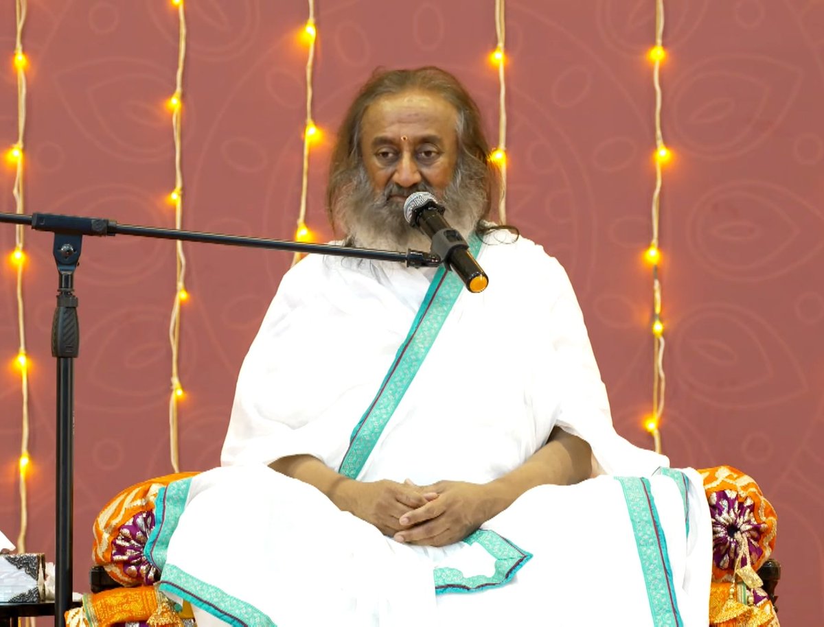 rajesh_kumar61's tweet image. Dissolve. Losing yourself is devotion. Wanting nothing is devotion. Living as if I am noone is devotion. Feeling that the Divine is mine is devotion. Keeping the Mind empty is devotion. Living for the Divine, feeling that everything is a part of the Divine is devotion.

@Gurudev