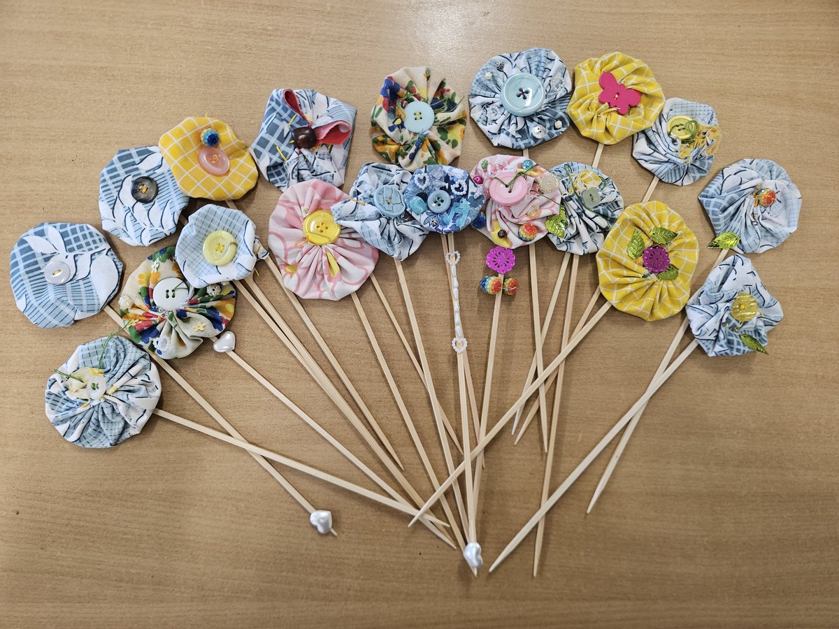 Moldgreen Community Primary School tweet media