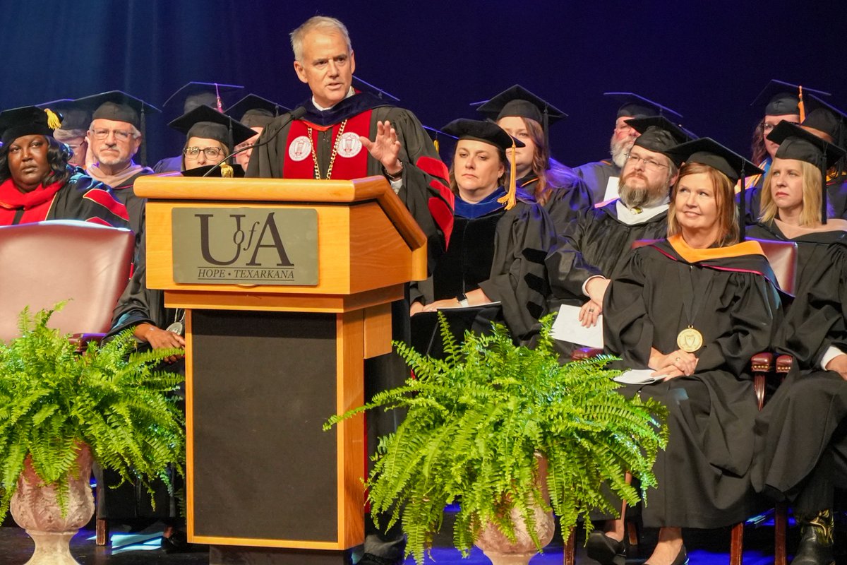 University of Arkansas System (@uofa_system) on Twitter photo Congratulations to the 390 <a href="/UAHopeTexarkana/">UA Hope-Texarkana</a> students that graduated with 576 degrees and certificates last night. Thank you for letting President Silveria be a part of your special commencement. Congratulations to the 390 <a href="/UAHopeTexarkana/">UA Hope-Texarkana</a> students that graduated with 576 degrees and certificates last night. Thank you for letting President Silveria be a part of your special commencement.
