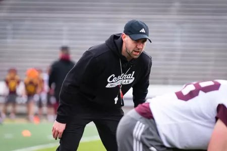 Nolan Jones (@coachnolanjones) on Twitter photo Shout-out to our TE’s Coach/Co-OC <a href="/coachdfulton/">Derek Fulton</a>!!!
- National Championships as a Coach AND Player
- Helped build a POWERHOUSE program that didn’t lose a regular season game in SIX YEARS
- One of the sharpest minds in the game
Look out for our TEs this season!! Shout-out to our TE’s Coach/Co-OC <a href="/coachdfulton/">Derek Fulton</a>!!!
- National Championships as a Coach AND Player
- Helped build a POWERHOUSE program that didn’t lose a regular season game in SIX YEARS
- One of the sharpest minds in the game
Look out for our TEs this season!!
