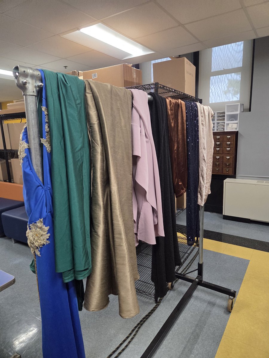 Nay Walker (@reneemwalker1) on Twitter photo We doing our own version Providence Princess at Central High! Let's go!!! <a href="/MRanglinVassell/">Marcia Ranglin-Vassell,M.Ed</a> @matthewBuch52556 <a href="/pvdschools/">Providence Public Schools</a> <a href="/PTU958/">Providence Teachers</a> <a href="/RIprincipals/">Rhode Island Association of School Principals</a> <a href="/NASSP/">National Assoc. of Secondary School Principals</a> We doing our own version Providence Princess at Central High! Let's go!!! <a href="/MRanglinVassell/">Marcia Ranglin-Vassell,M.Ed</a> @matthewBuch52556 <a href="/pvdschools/">Providence Public Schools</a> <a href="/PTU958/">Providence Teachers</a> <a href="/RIprincipals/">Rhode Island Association of School Principals</a> <a href="/NASSP/">National Assoc. of Secondary School Principals</a>