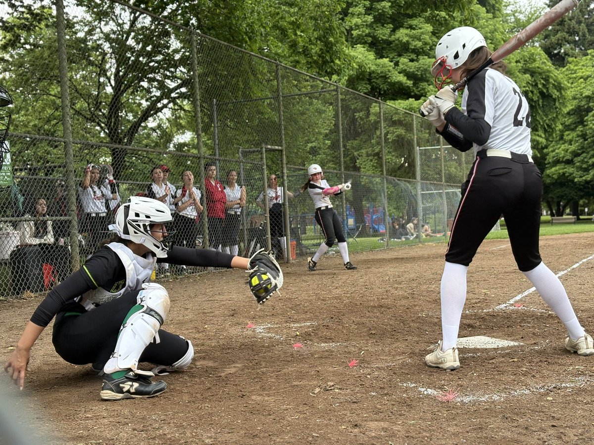 KSteffek2026's tweet image. Had a super fun game yesterday! Helped turn a double play, hit 3 for 4, and made my catching debut due to some injuries. Now I can really say utility player ;)

@alyboytz @CoachJVaughan @SherylGilmore7 @StaceyNuveman @StacyMayJohnson @coachmartinezzz @TopPreps @Get2CollegAth