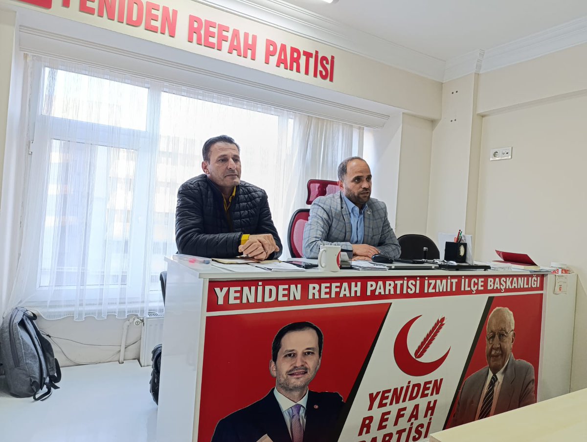 Refahizmitilce's tweet photo. Yeniden Refah Partisi İzmit ilçe teşkilatı olarak haftalık yönetim kurulu toplantımızı gerçekleştirdik.
Rabbim toplantımızı hayırlara vesile kılsın.
@erbakanfatih 
@rprefahpartisi 
@RpKocaeli 
@mustafasahinYrp https://t.co/58yOXThw3A