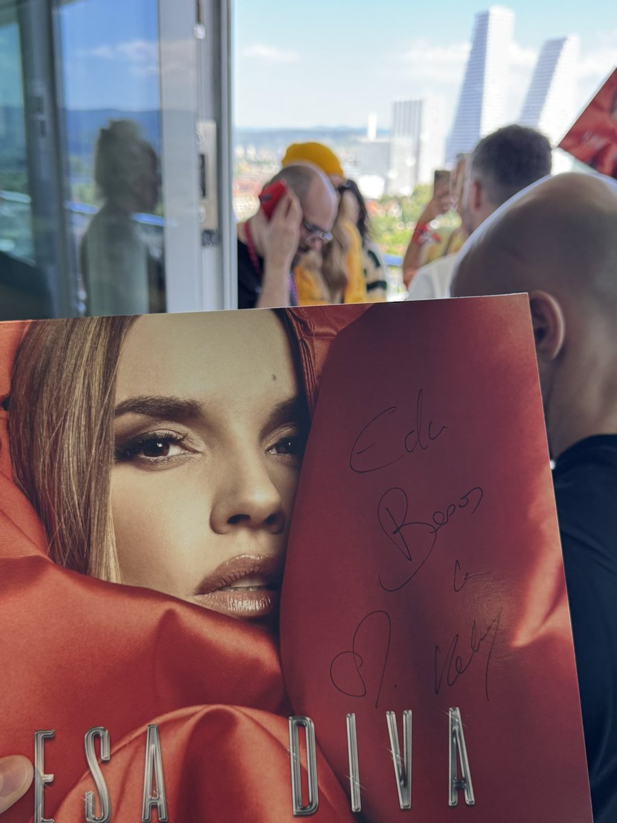 ✨ <a href="/_Adry___/">Adrià🇮🇱</a>