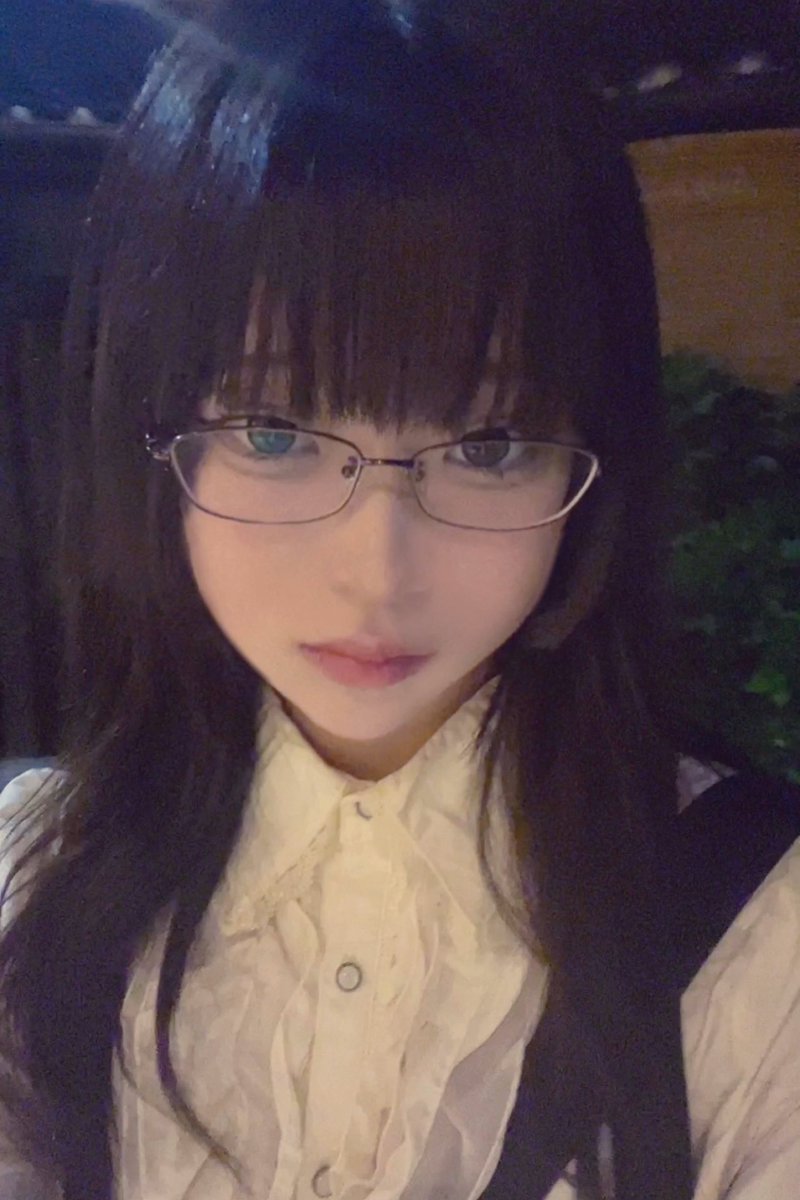 ini (@in2lxq) on Twitter photo 