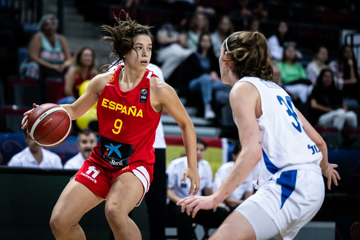 🙌 <a href="/inessantibanezz/">Ines Santibañez Herrero</a>, entre les 14 escollides per formar part de la Selecció d'Espanya B

👏 Felicitats, Inés!

#CityOfBadalona
