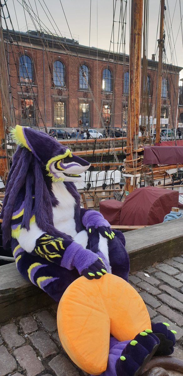 <a href="/cenecasergal/">Ceneca</a> 🧀 Dank für deine positiven Bewertungen über meine Arbeit bei <a href="/FursuitReview/">Fursuit Review</a> und dir die Zeit genommen hast es sehr ausführlich geschrieben hast📄🖊
Dir weiterhin viel Spaß beim Suiten mit deinen #Sergal

4.- Foto-  Schnitzel

#furryfandom  #furries #fursuitmaker