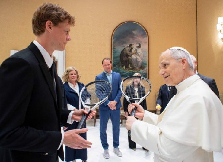 femmeclerc's tweet image. #whatisgoingon 😭😭😭