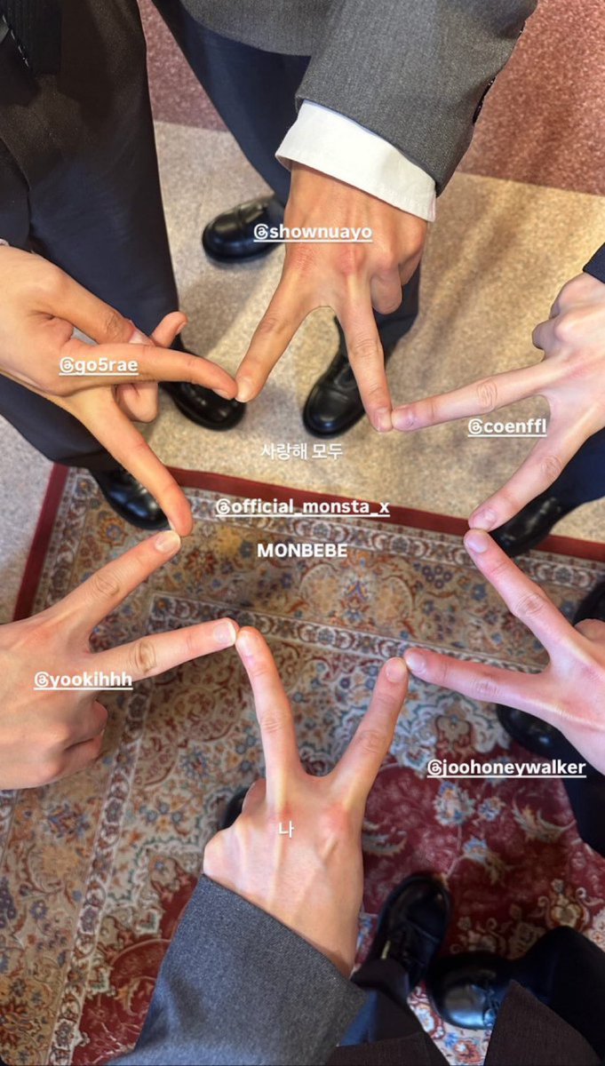 luv_ckh's tweet photo. 10주년 추카해 🥹♥️ https://t.co/Y5NIyrBof6