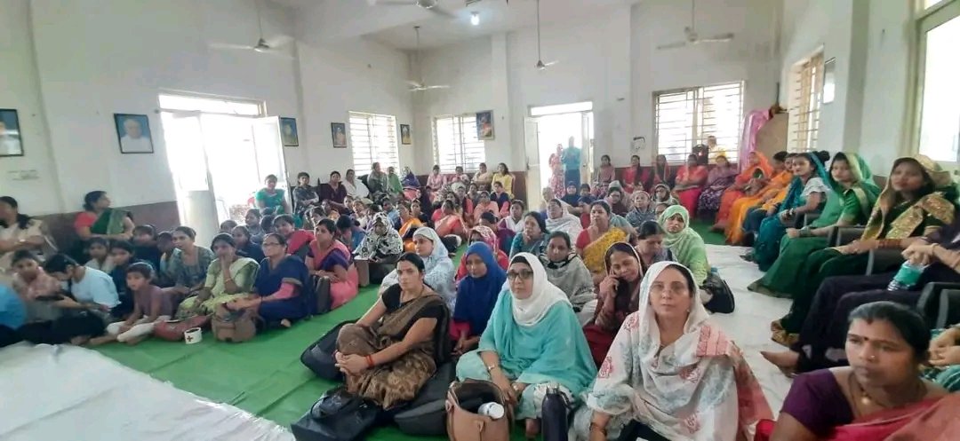 Dr Nisha Ajay Saxena (@drnishasaxena) on Twitter photo भारतीय रेडक्रास सोसायटी दवारा आयोजित मातृशक्ति कार्यक्रम मे स्वास्थ्य पोषण विषय पर सत्र लेकर बहनों को व किशोरी बालिकाओं को संबोधित करने का अवसर मिला.. #BJP <a href="/BJP4India/">BJP</a>
<a href="/BJP4MP/">BJP Madhya Pradesh</a> <a href="/HitanandSharma/">हितानंद Hitanand</a> <a href="/vdsharmabjp/">VD Sharma</a> <a href="/DrMohanYadav51/">Dr Mohan Yadav</a> <a href="/rshuklabjp/">Rajendra Shukla</a> <a href="/drnarottammisra/">Dr Narottam Mishra</a> <a href="/DharmendrLodhii/">Dharmendra Singh Lodhi</a> भारतीय रेडक्रास सोसायटी दवारा आयोजित मातृशक्ति कार्यक्रम मे स्वास्थ्य पोषण विषय पर सत्र लेकर बहनों को व किशोरी बालिकाओं को संबोधित करने का अवसर मिला.. #BJP <a href="/BJP4India/">BJP</a>
<a href="/BJP4MP/">BJP Madhya Pradesh</a> <a href="/HitanandSharma/">हितानंद Hitanand</a> <a href="/vdsharmabjp/">VD Sharma</a> <a href="/DrMohanYadav51/">Dr Mohan Yadav</a> <a href="/rshuklabjp/">Rajendra Shukla</a> <a href="/drnarottammisra/">Dr Narottam Mishra</a> <a href="/DharmendrLodhii/">Dharmendra Singh Lodhi</a>