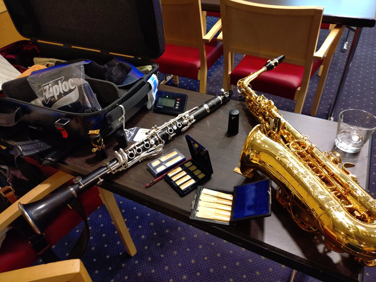 ウィーンのホテルで練習。
リードもこちらの湿度に馴染んできました。
明日はプラハの春音楽祭での本番です。