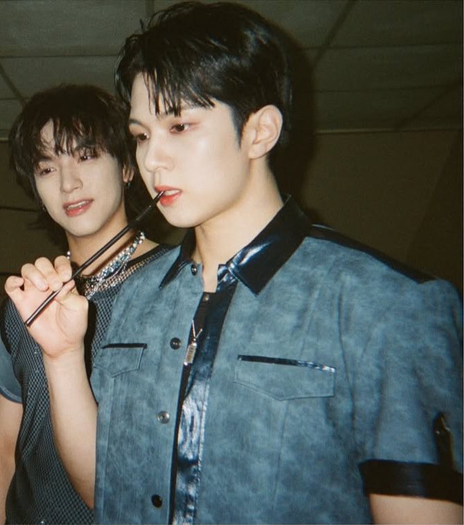 mm_mm_br's tweet photo. 이거는 말도 안되는거잖아요 https://t.co/2lLifEGz3y