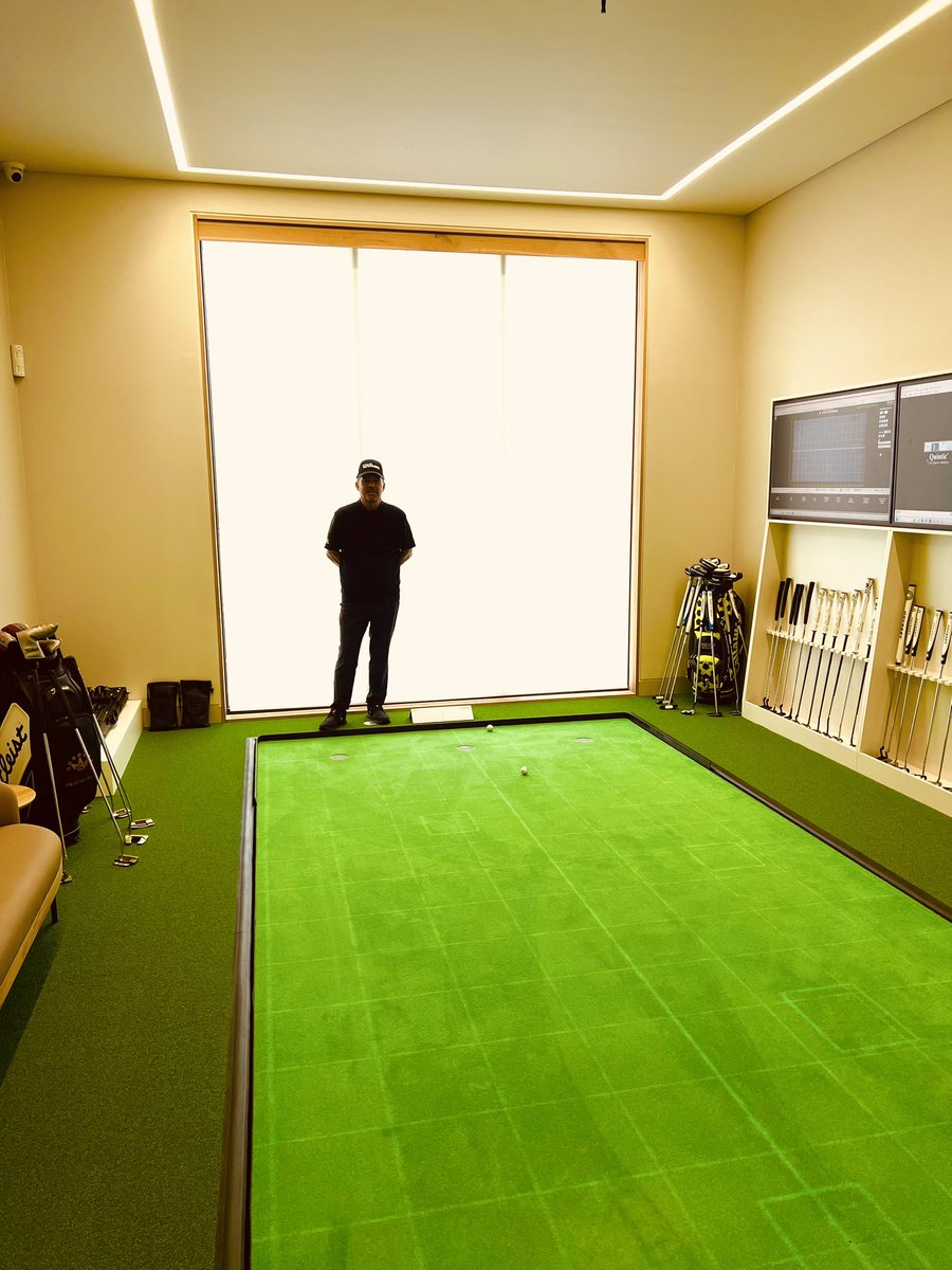 MIA Golf Tech recently visited Wentworth GC to check out their fantastic NEW Members Academy
Lots of technology installed including <a href="/ZenGreenStage/">Zen Green Stage</a> <a href="/Quintic_Sports/">Quintic</a> and <a href="/TrackmanGolf/">Trackman Golf</a>  <a href="/wentworthclub_/">Wentworth Club</a>