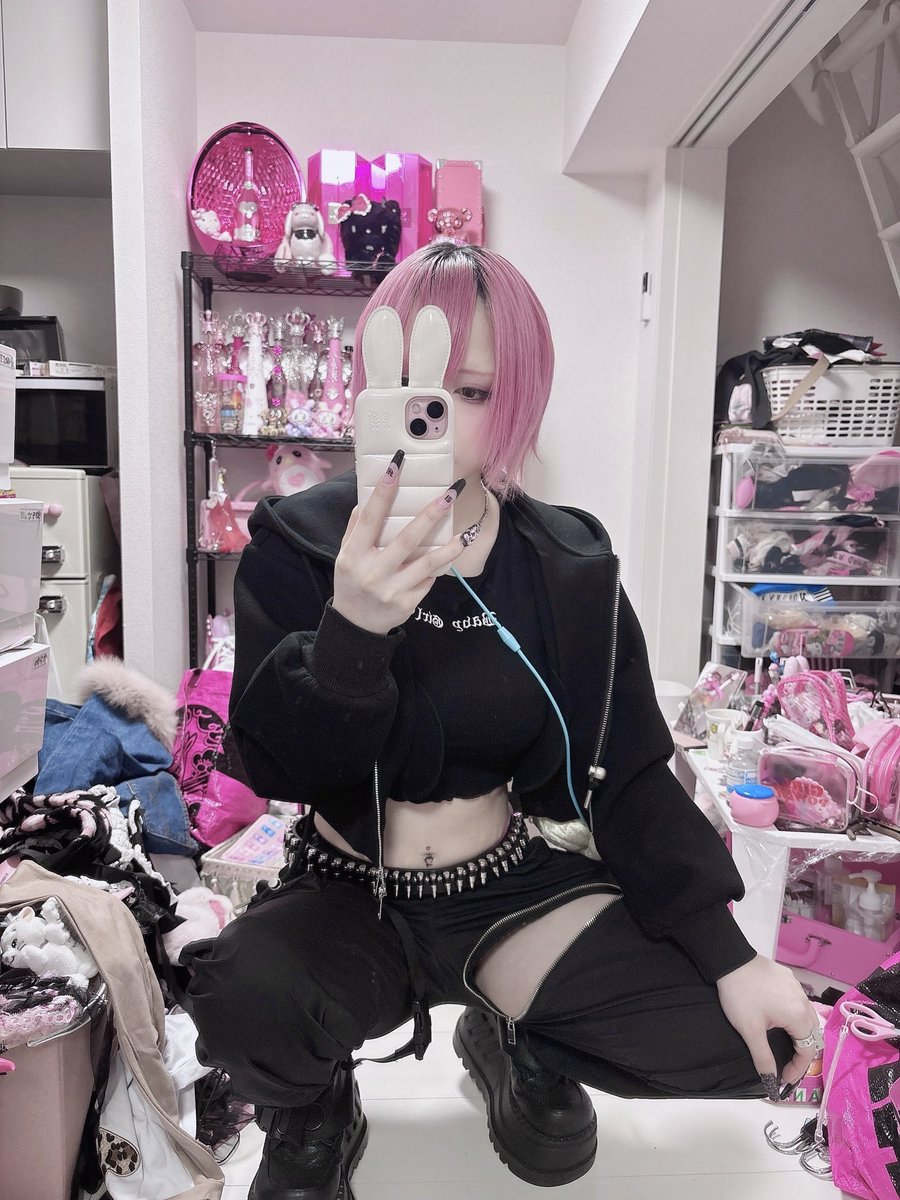 うさぎヶ丘秘密🐇🗝さんのエロ画像、2025年05月14日21時07分38秒に投稿