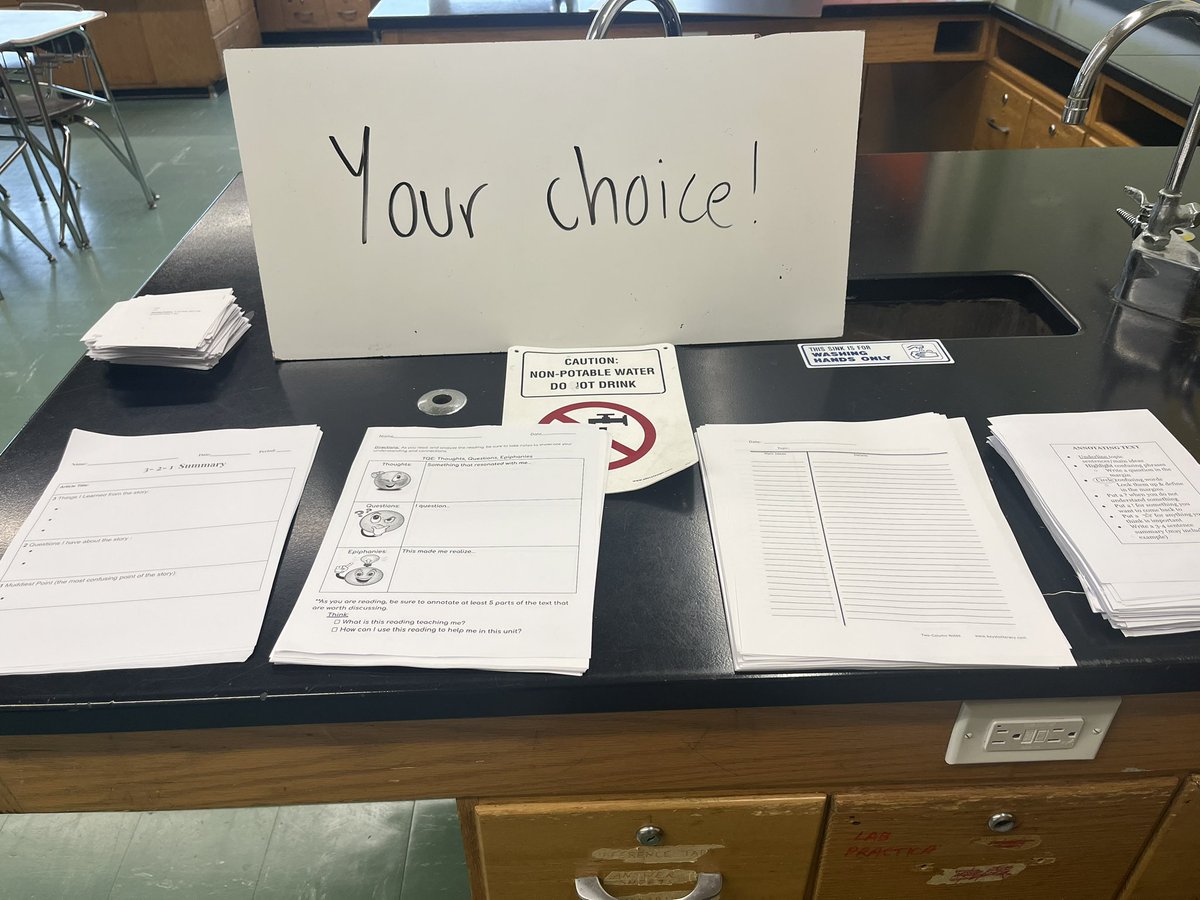 Ms. Giuliano (@ms_giuliano_mhs) on Twitter photo After testing out different reading strategies, it is empowering to give learners the choice to choose the one that works best for them! <a href="/mineolahs/">Mineola High School</a> #MineolaProud After testing out different reading strategies, it is empowering to give learners the choice to choose the one that works best for them! <a href="/mineolahs/">Mineola High School</a> #MineolaProud