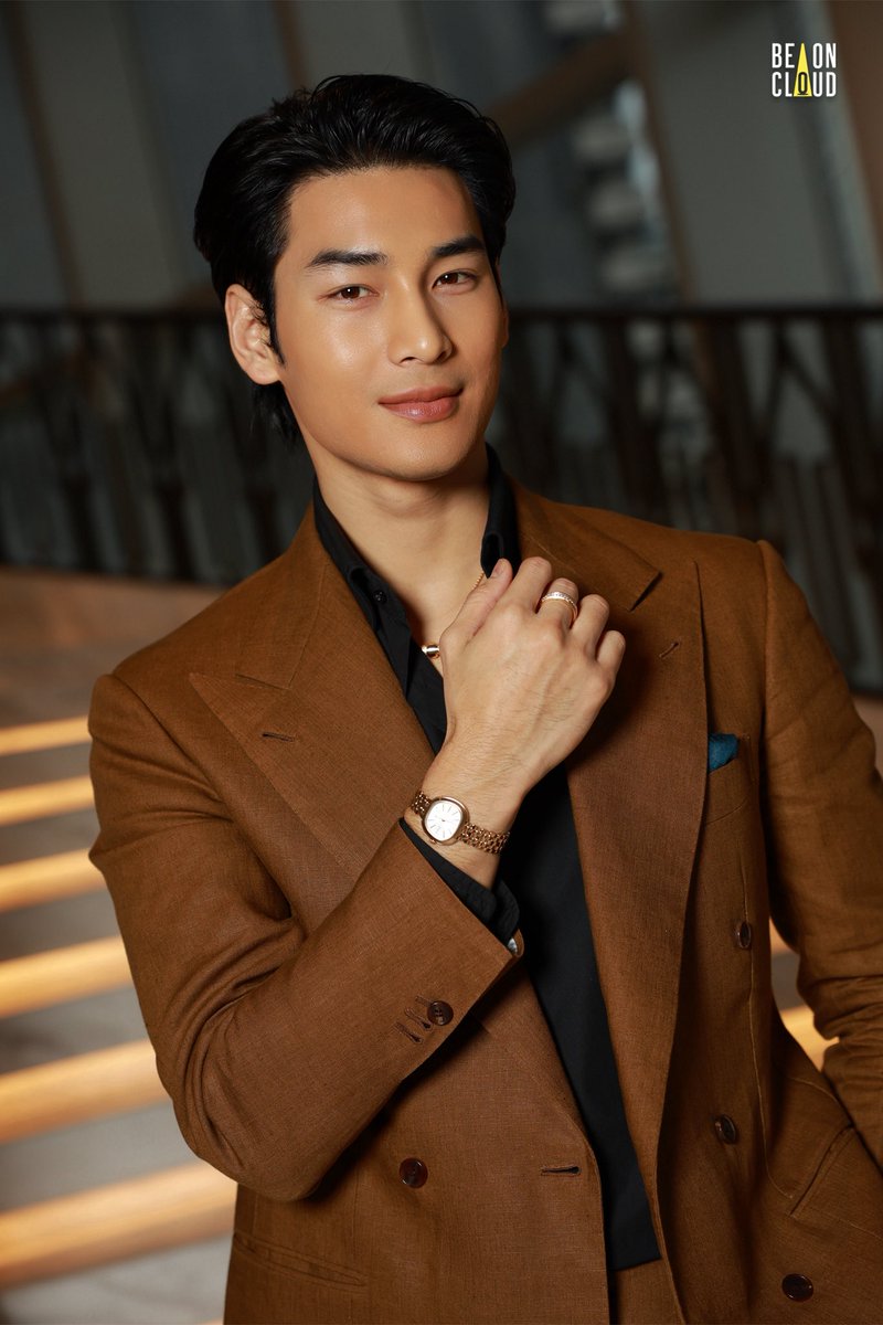 อาโป ณัฐวิญญ์ Piaget Global Brand Ambassador ร่วมงาน Piaget Play Of Shapes Dinner 🥂✨

#ApoxPiagetPlayOfShapes
#Piaget #PlayOfShapes #Sixtie