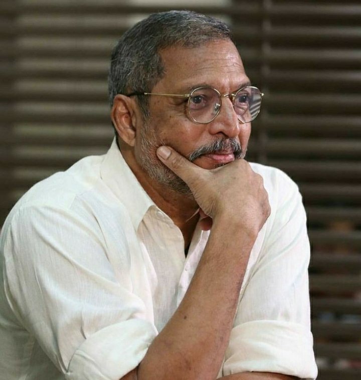 KraantiKumar's tweet image. 1999 में सरहद पर कारगिल युद्ध चल रहा था.

सुपरस्टार नाना पाटेकर ने जनरल पाटणकर कप फ़ोन कर कहा, कारगिल युद्ध का हिस्सा बनना चाहता हूँ.

जनरल पाटणकर ने जवाब दिया आप सिविलियन हैं, आपको परमिशन नही है. नाना पाटेकर ने कहा, हमने कमांडो कोर्स किया और नेशनल शूटर हैं.

नाना पाटेकर ने…