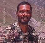 Kranti Kumar (@kraantikumar) on Twitter photo 1999 рдореЗрдВ рд╕рд░рд╣рдж рдкрд░ рдХрд╛рд░рдЧрд┐рд▓ рдпреБрджреНрдз рдЪрд▓ рд░рд╣рд╛ рдерд╛.
рд╕реБрдкрд░рд╕реНрдЯрд╛рд░ рдирд╛рдирд╛ рдкрд╛рдЯреЗрдХрд░ рдиреЗ рдЬрдирд░рд▓ рдкрд╛рдЯрдгрдХрд░ рдХрдк рдлрд╝реЛрди рдХрд░ рдХрд╣рд╛, рдХрд╛рд░рдЧрд┐рд▓ рдпреБрджреНрдз рдХрд╛ рд╣рд┐рд╕реНрд╕рд╛ рдмрдирдирд╛ рдЪрд╛рд╣рддрд╛ рд╣реВрдБ.
рдЬрдирд░рд▓ рдкрд╛рдЯрдгрдХрд░ рдиреЗ рдЬрд╡рд╛рдм рджрд┐рдпрд╛ рдЖрдк рд╕рд┐рд╡рд┐рд▓рд┐рдпрди рд╣реИрдВ, рдЖрдкрдХреЛ рдкрд░рдорд┐рд╢рди рдирд╣реА рд╣реИ. рдирд╛рдирд╛ рдкрд╛рдЯреЗрдХрд░ рдиреЗ рдХрд╣рд╛, рд╣рдордиреЗ рдХрдорд╛рдВрдбреЛ рдХреЛрд░реНрд╕ рдХрд┐рдпрд╛ рдФрд░ рдиреЗрд╢рдирд▓ рд╢реВрдЯрд░ рд╣реИрдВ.
рдирд╛рдирд╛ рдкрд╛рдЯреЗрдХрд░ рдиреЗ 1999 рдореЗрдВ рд╕рд░рд╣рдж рдкрд░ рдХрд╛рд░рдЧрд┐рд▓ рдпреБрджреНрдз рдЪрд▓ рд░рд╣рд╛ рдерд╛.
рд╕реБрдкрд░рд╕реНрдЯрд╛рд░ рдирд╛рдирд╛ рдкрд╛рдЯреЗрдХрд░ рдиреЗ рдЬрдирд░рд▓ рдкрд╛рдЯрдгрдХрд░ рдХрдк рдлрд╝реЛрди рдХрд░ рдХрд╣рд╛, рдХрд╛рд░рдЧрд┐рд▓ рдпреБрджреНрдз рдХрд╛ рд╣рд┐рд╕реНрд╕рд╛ рдмрдирдирд╛ рдЪрд╛рд╣рддрд╛ рд╣реВрдБ.
рдЬрдирд░рд▓ рдкрд╛рдЯрдгрдХрд░ рдиреЗ рдЬрд╡рд╛рдм рджрд┐рдпрд╛ рдЖрдк рд╕рд┐рд╡рд┐рд▓рд┐рдпрди рд╣реИрдВ, рдЖрдкрдХреЛ рдкрд░рдорд┐рд╢рди рдирд╣реА рд╣реИ. рдирд╛рдирд╛ рдкрд╛рдЯреЗрдХрд░ рдиреЗ рдХрд╣рд╛, рд╣рдордиреЗ рдХрдорд╛рдВрдбреЛ рдХреЛрд░реНрд╕ рдХрд┐рдпрд╛ рдФрд░ рдиреЗрд╢рдирд▓ рд╢реВрдЯрд░ рд╣реИрдВ.
рдирд╛рдирд╛ рдкрд╛рдЯреЗрдХрд░ рдиреЗ